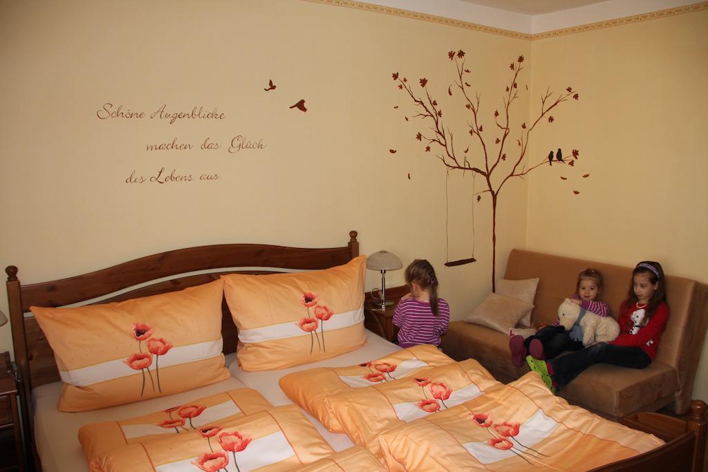 Haus Resi Daire Staatz Dış mekan fotoğraf