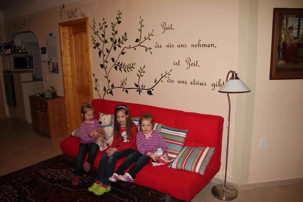 Haus Resi Daire Staatz Dış mekan fotoğraf